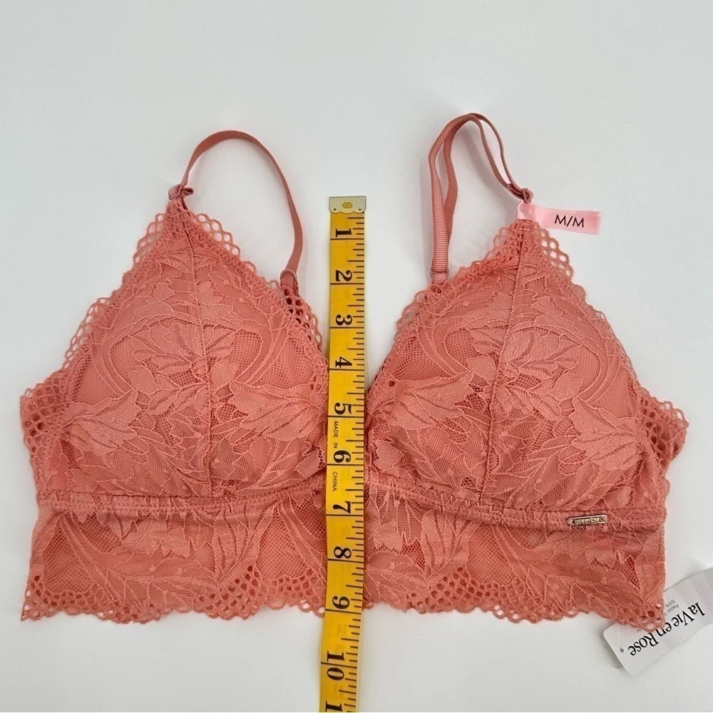 laVie en Rose NWT Salmon Color Lac Bralette Size Medium